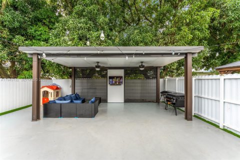 Casa en venta en Cutler Bay, Florida, 3 dormitorios, 121.61 m2 № 2001528 - foto 27
