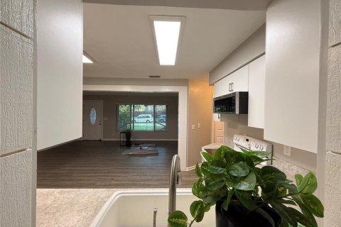 Casa en venta en Port Orange, Florida, 4 dormitorios, 157.93 m2 № 1842118 - foto 5