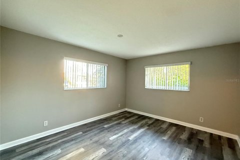 Casa en venta en Port Orange, Florida, 4 dormitorios, 157.93 m2 № 1842118 - foto 9