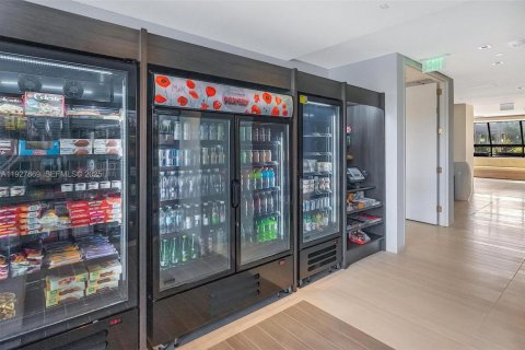 Copropriété à vendre à Miami Beach, Floride: 3 chambres, 221.85 m2 № 1988139 - photo 9