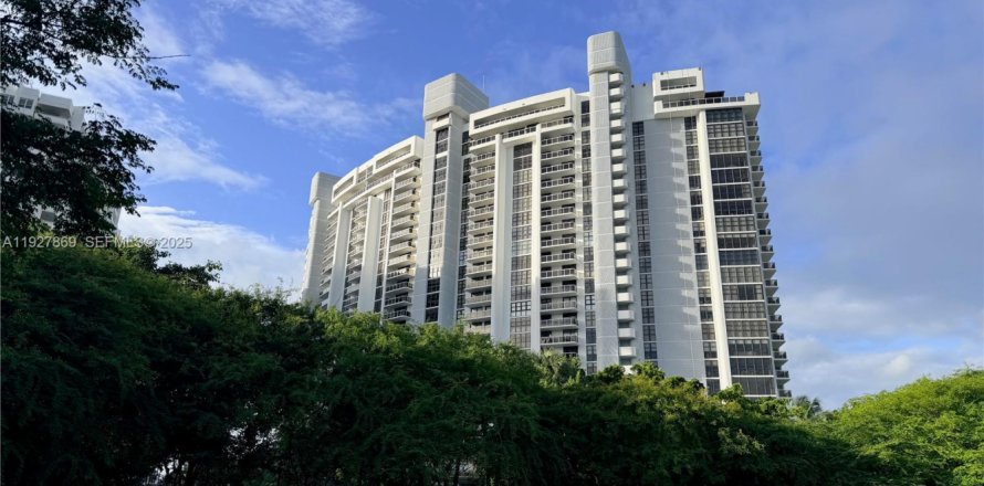 Condo à Miami Beach, Floride, 3 chambres № 1988139