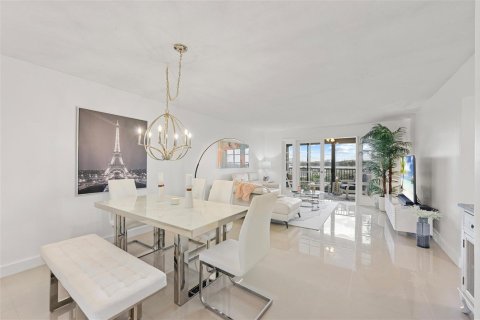 Condo in Pompano Beach, Florida, 2 bedrooms  № 2173997