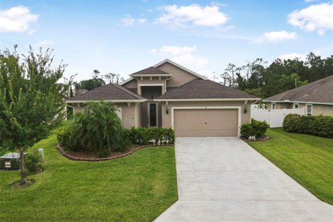 House in Ormond Beach, Florida 3 bedrooms, 163.69 sq.m. № 1815035 - photo 1