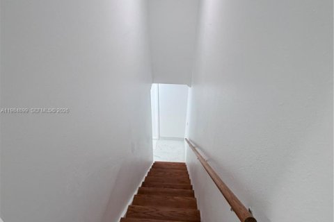 Copropriété à louer à Miami, Floride: 2 chambres, 131.46 m2 № 2046742 - photo 10