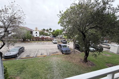 Copropriété à louer à Miami, Floride: 2 chambres, 131.46 m2 № 2046742 - photo 24