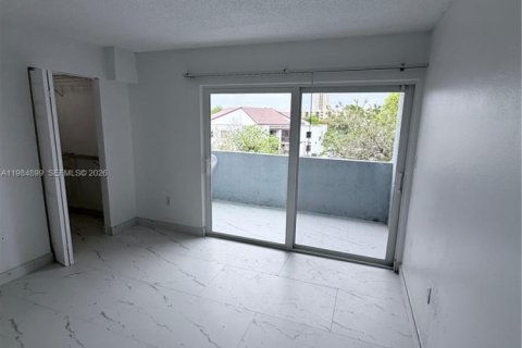 Copropriété à louer à Miami, Floride: 2 chambres, 131.46 m2 № 2046742 - photo 17