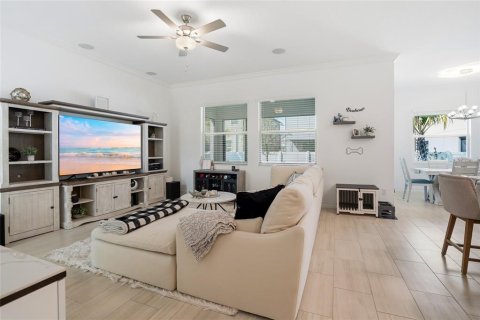 Casa en venta en Tampa, Florida, 4 dormitorios, 225.38 m2 № 2142261 - foto 13