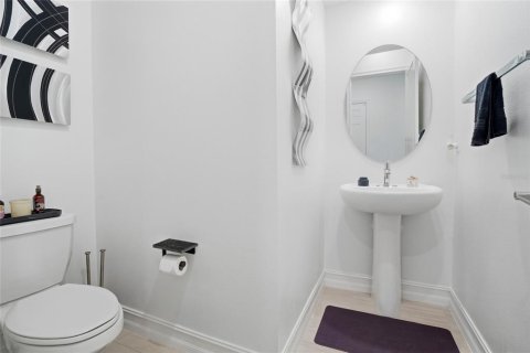 Casa en venta en Tampa, Florida, 4 dormitorios, 225.38 m2 № 2142261 - foto 19