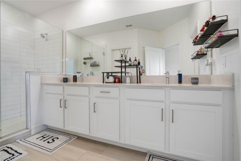 Casa en venta en Tampa, Florida, 4 dormitorios, 225.38 m2 № 2142261 - foto 25