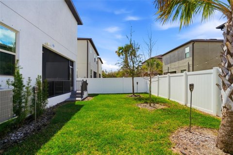 Casa en venta en Tampa, Florida, 4 dormitorios, 225.38 m2 № 2142261 - foto 8