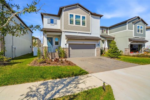 Casa en Tampa, Florida 4 dormitorios, 225.38 m2 № 2142261