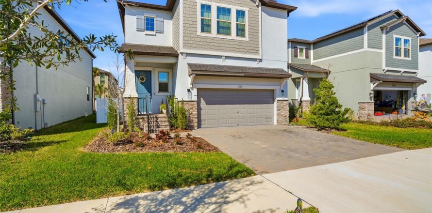 Casa en Tampa, Florida 4 dormitorios, 225.38 m2 № 2142261