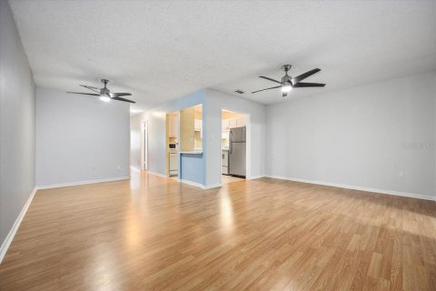 Copropriété à vendre à Gainesville, Floride: 1 chambre, 74.97 m2 № 2096362 - photo 4