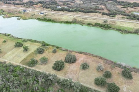Terreno en venta en Fort Meade, Florida № 2229580 - foto 12