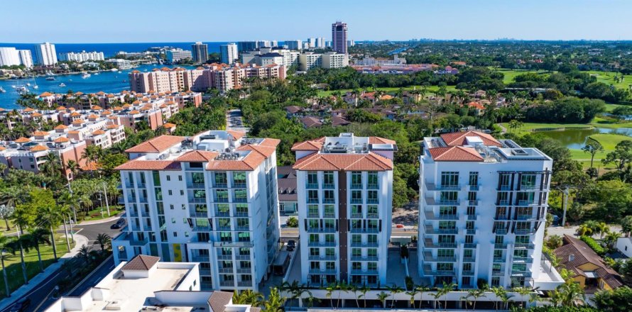 Condo à Boca Raton, Floride, 3 chambres  № 2282461