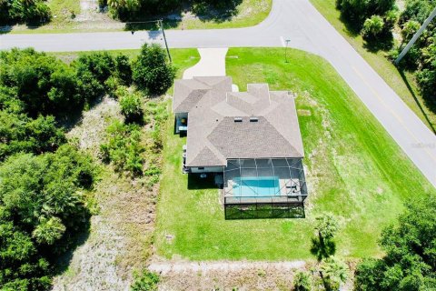 Villa ou maison à vendre à Port Charlotte, Floride: 3 chambres, 157.38 m2 № 2157716 - photo 5