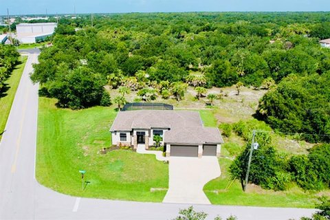 Villa ou maison à Port Charlotte, Floride 3 chambres, 157.38 m2 № 2157716