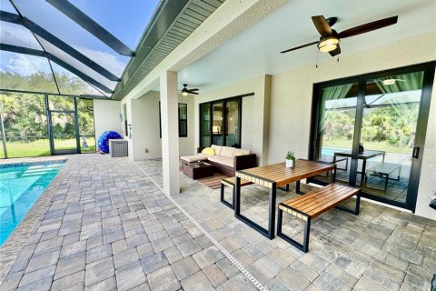 Villa ou maison à vendre à Port Charlotte, Floride: 3 chambres, 157.38 m2 № 2157716 - photo 10