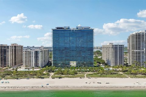 Condominio en venta en Bal Harbour, Florida, 3 dormitorios, 303.23 m2 № 1931407 - foto 1