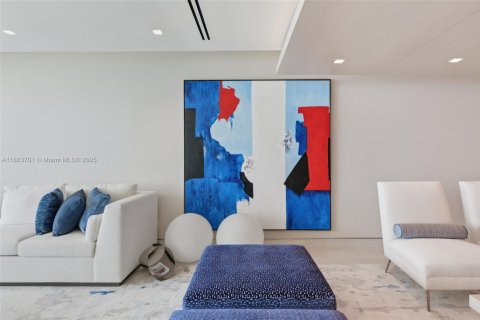 Condominio en venta en Bal Harbour, Florida, 3 dormitorios, 303.23 m2 № 1931407 - foto 9