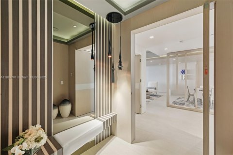 Condominio en venta en Bal Harbour, Florida, 3 dormitorios, 303.23 m2 № 1931407 - foto 4