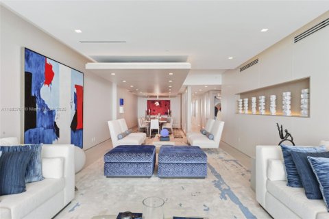 Condominio en venta en Bal Harbour, Florida, 3 dormitorios, 303.23 m2 № 1931407 - foto 6