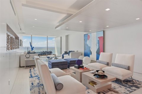 Condominio en venta en Bal Harbour, Florida, 3 dormitorios, 303.23 m2 № 1931407 - foto 7