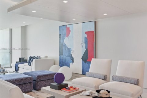 Condominio en venta en Bal Harbour, Florida, 3 dormitorios, 303.23 m2 № 1931407 - foto 10