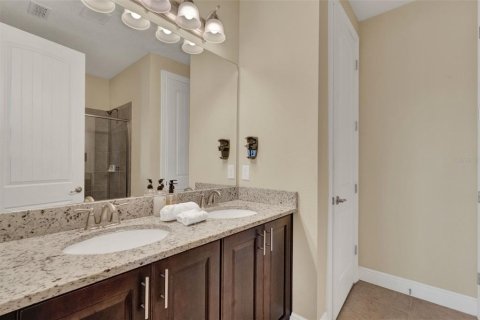 Casa en venta en Kissimmee, Florida, 8 dormitorios, 316.98 m2 № 1773878 - foto 20