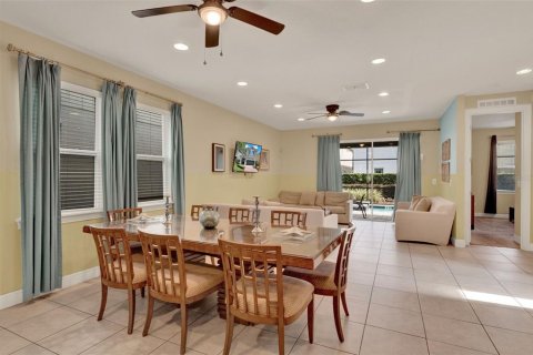 Casa en venta en Kissimmee, Florida, 8 dormitorios, 316.98 m2 № 1773878 - foto 8