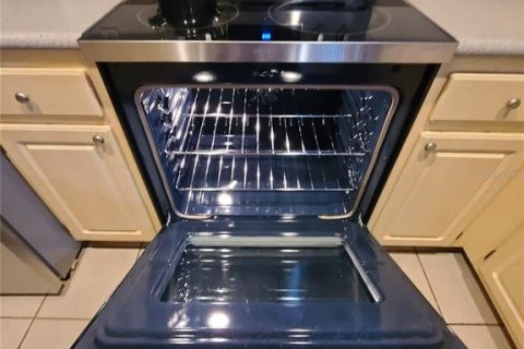 Снять в аренду кондоминиум в Киссимми, Флорида 4 комнаты, 116.03м2, № 2150919 - фото 26
