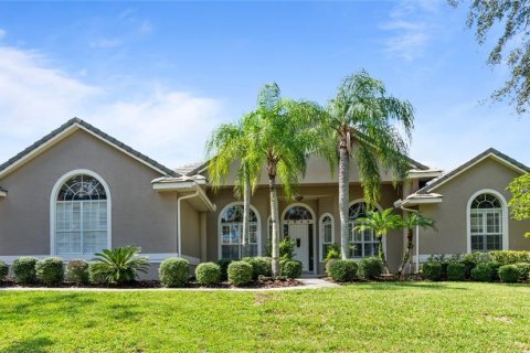 House in Orlando, Florida 4 bedrooms, 259.66 sq.m. № 1720300 - photo 1