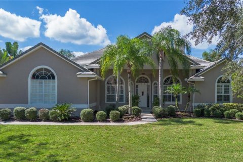 House in Orlando, Florida 4 bedrooms, 259.66 sq.m. № 1720300 - photo 2