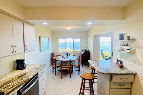 Condo in Saint Petersburg, Florida, 2 bedrooms  № 1512143 - photo 18