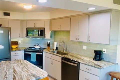 Condo in Saint Petersburg, Florida, 2 bedrooms  № 1512143 - photo 19