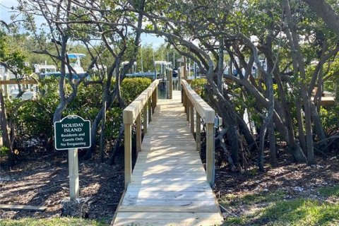 Condo in Saint Petersburg, Florida, 2 bedrooms  № 1512143 - photo 12