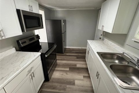 Casa en venta en Eustis, Florida, 2 dormitorios, 67.35 m2 № 1791424 - foto 8