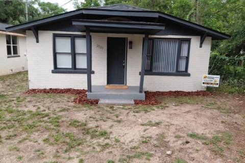Casa en venta en Eustis, Florida, 2 dormitorios, 67.35 m2 № 1791424 - foto 1