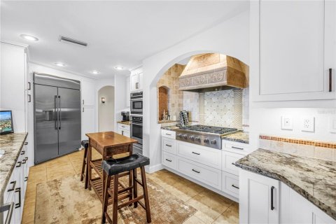 House in Saint Pete Beach, Florida 5 bedrooms, 268.67 sq.m. № 2157992 - photo 8
