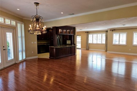 Casa en alquiler en Saint Petersburg, Florida, 3 dormitorios, 238.39 m2 № 1718341 - foto 16