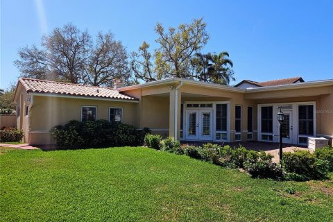 Casa en alquiler en Saint Petersburg, Florida, 3 dormitorios, 238.39 m2 № 1718341 - foto 4