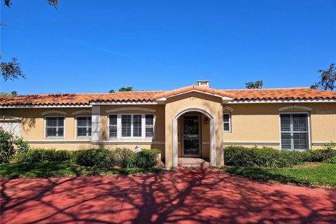 Casa en alquiler en Saint Petersburg, Florida, 3 dormitorios, 238.39 m2 № 1718341 - foto 1