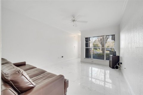 Copropriété à vendre à Orlando, Floride: 2 chambres, 111.85 m2 № 1552458 - photo 5