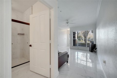 Copropriété à vendre à Orlando, Floride: 2 chambres, 111.85 m2 № 1552458 - photo 6