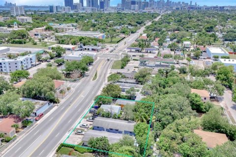 Propiedad comercial en venta en Miami, Florida, 412.21 m2 № 2012900 - foto 4