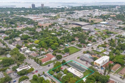 Propiedad comercial en venta en Miami, Florida, 412.21 m2 № 2012900 - foto 5