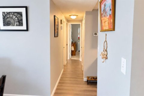 Casa en venta en Seminole, Florida, 3 dormitorios, 101.45 m2 № 2388246 - foto 11