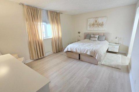 Купить кондоминиум в Холливуд, Флорида 3 комнаты, 80.27м2, № 2147148 - фото 8
