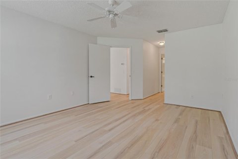 Casa en venta en Palm Harbor, Florida, 2 dormitorios, 114.27 m2 № 1779003 - foto 17