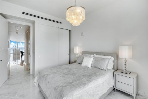 Condominio en venta en Sunny Isles Beach, Florida, 3 dormitorios, 198.53 m2 № 2424659 - foto 14